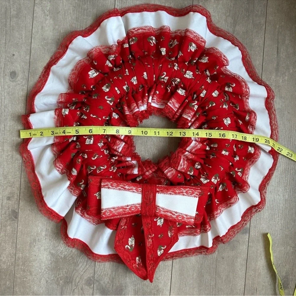 Vintage 1970s Christmas Holiday Wreath Handmade Red White Ruffled Swan Print